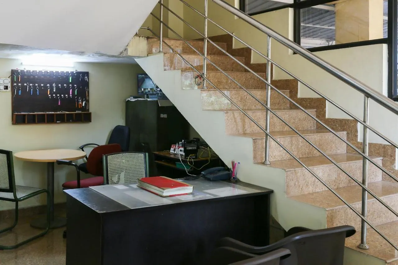 Oyo Hotel 65523 Tkt Tourist Home Kannur 2*,  Ινδία